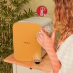 Nevera mini Cecotec Bolero 20L 7-65 °C Clase E Amarillo - Imagen 2